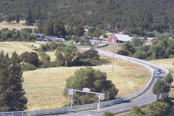 2 Entrance to RR